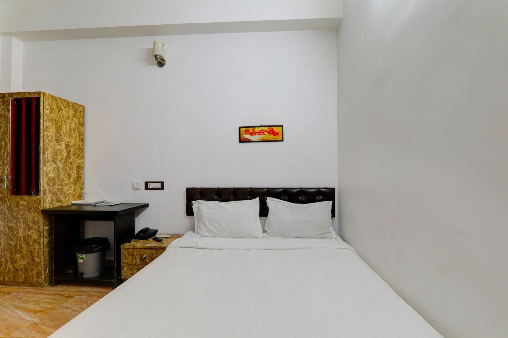 Oyo Xpress 3* Lucknow